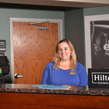 Hampton Inn Springfield-South Экстерьер фото