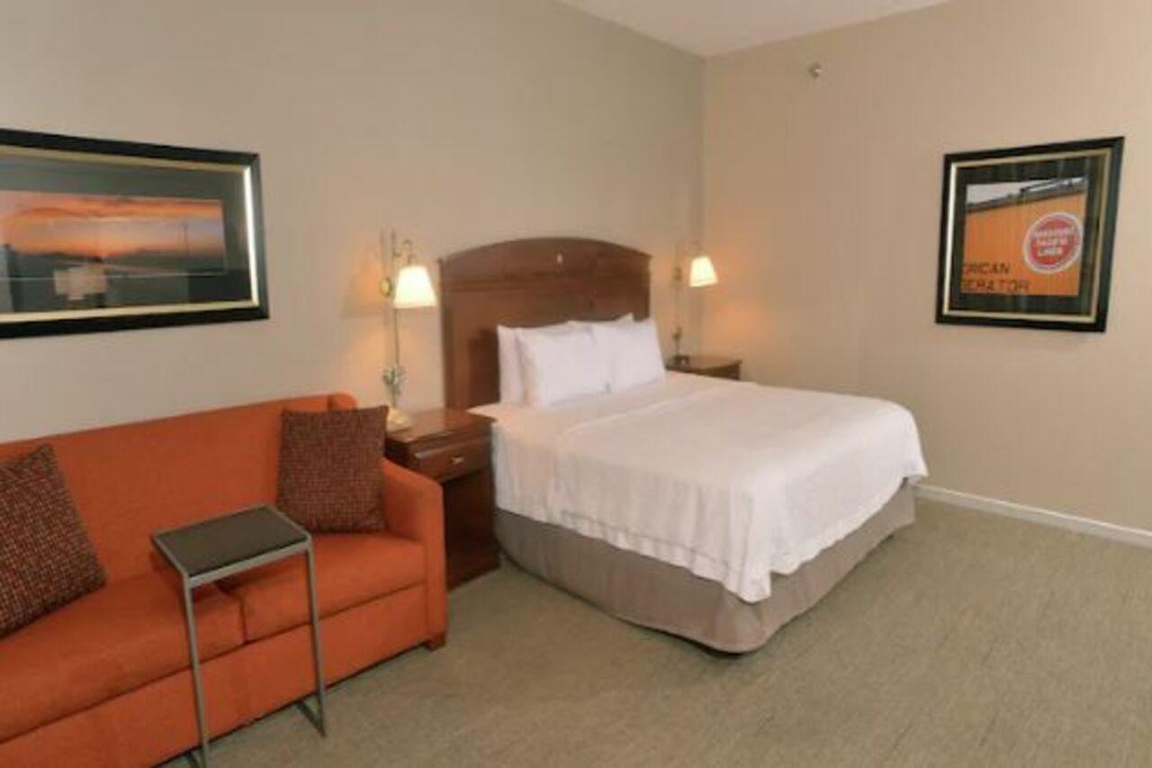 Hampton Inn Springfield-South Экстерьер фото