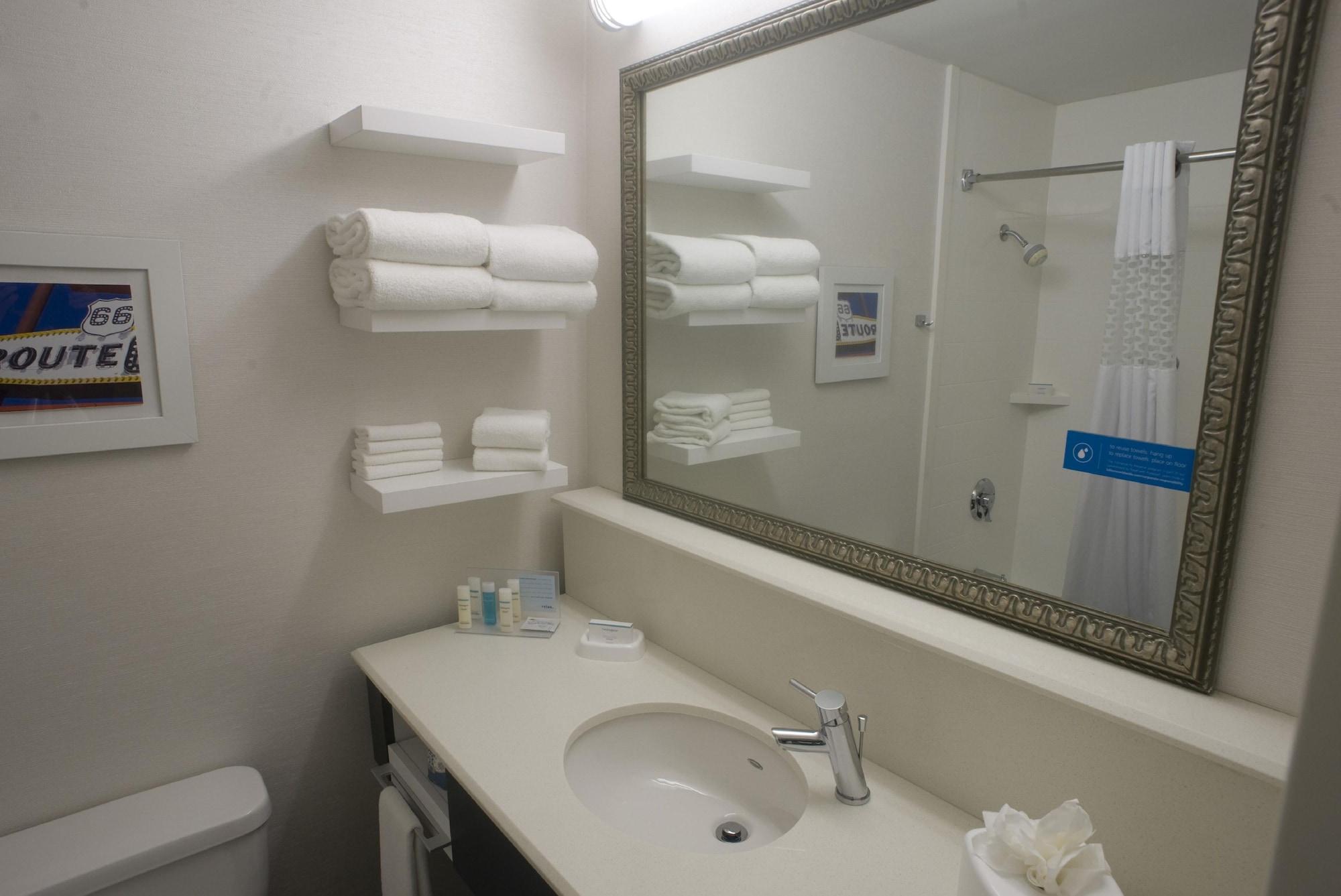 Hampton Inn Springfield-South Экстерьер фото