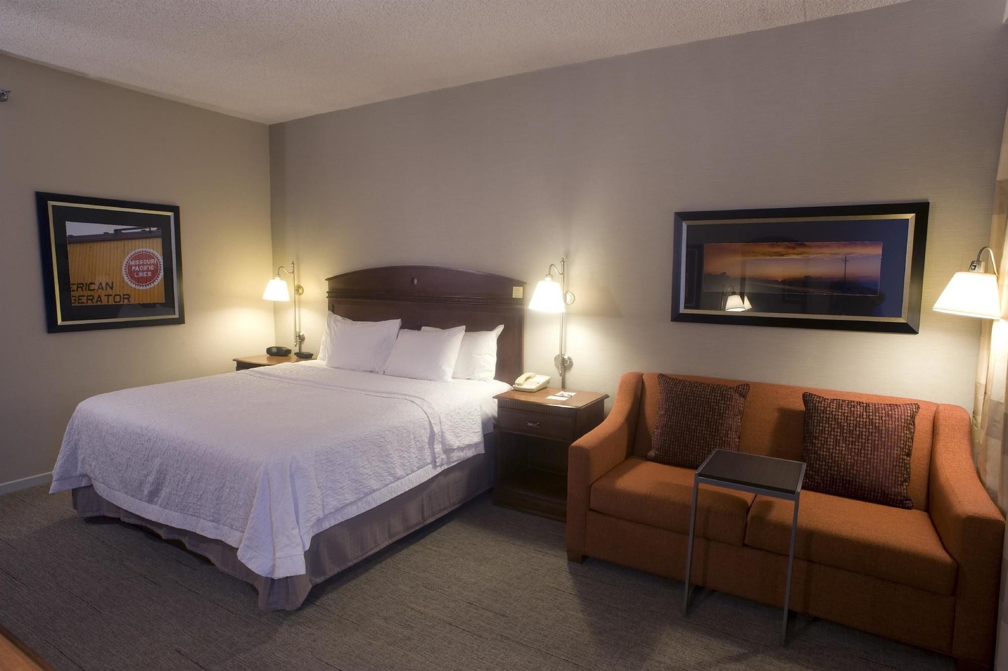 Hampton Inn Springfield-South Экстерьер фото