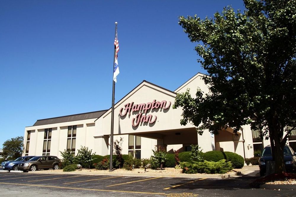 Hampton Inn Springfield-South Экстерьер фото