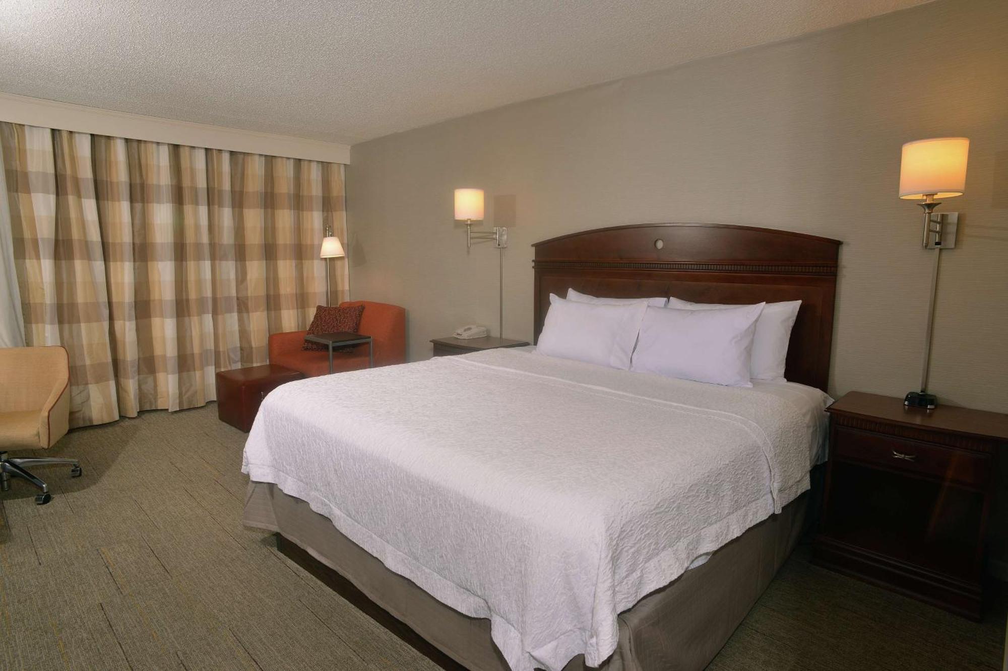 Hampton Inn Springfield-South Экстерьер фото