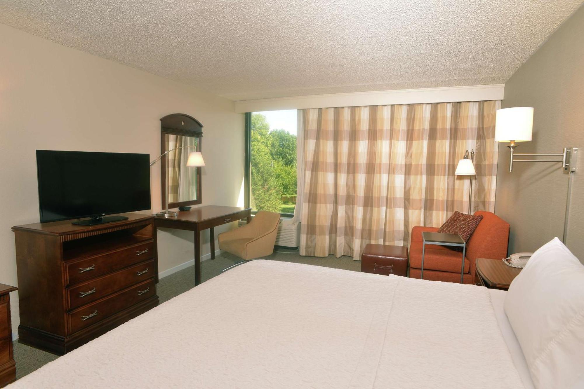 Hampton Inn Springfield-South Экстерьер фото