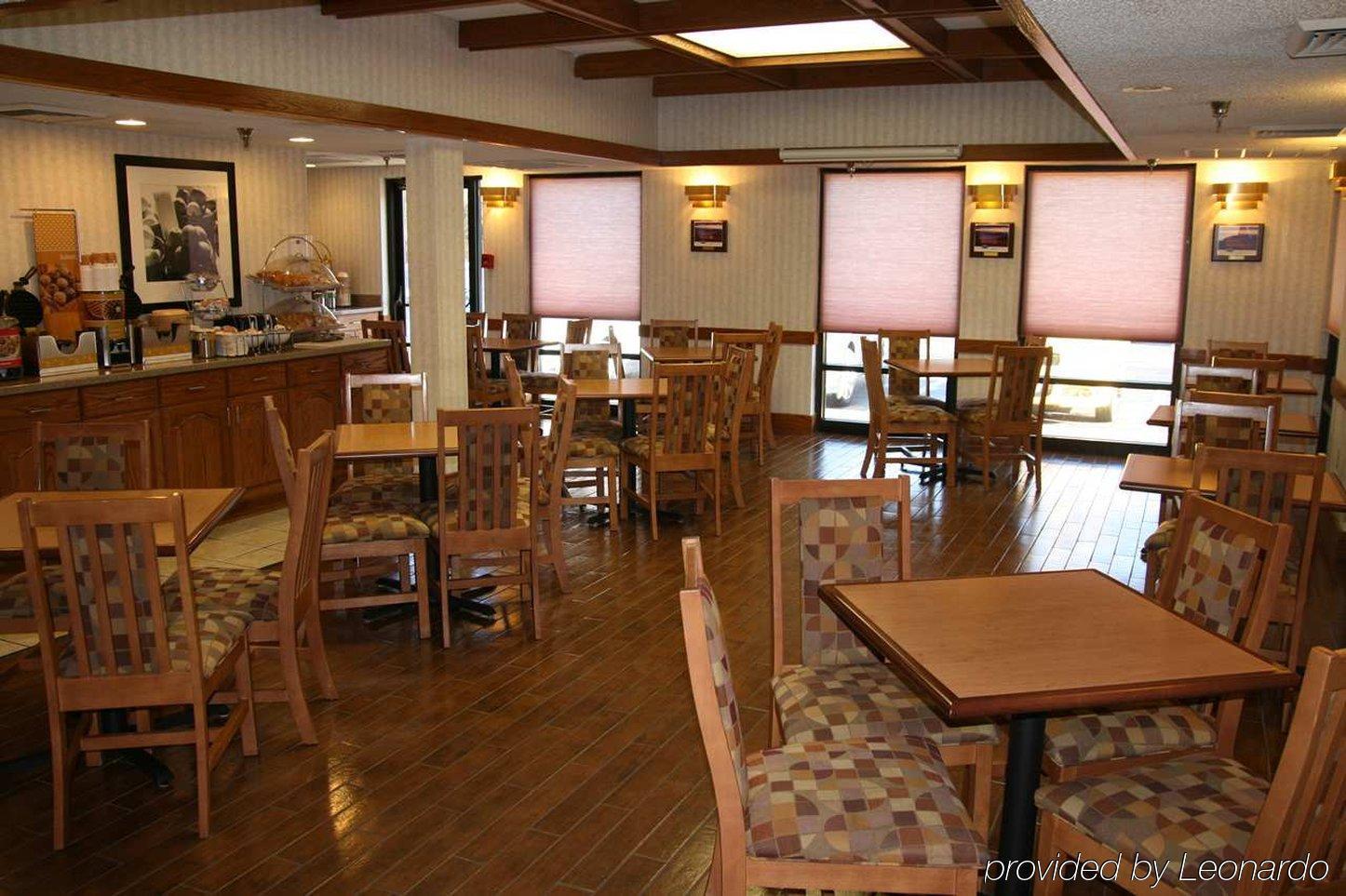Hampton Inn Springfield-South Ресторан фото