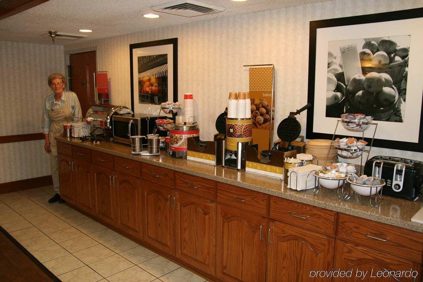 Hampton Inn Springfield-South Ресторан фото