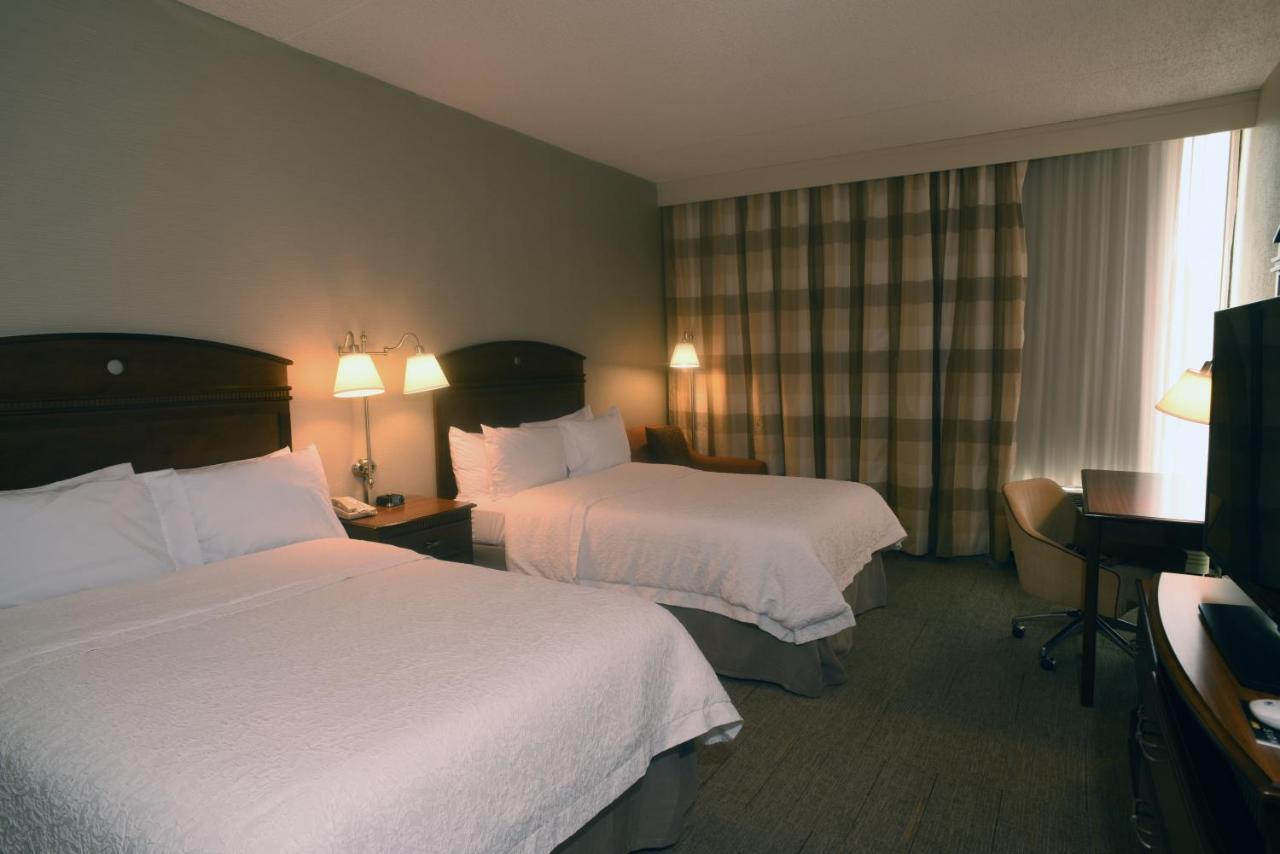 Hampton Inn Springfield-South Экстерьер фото