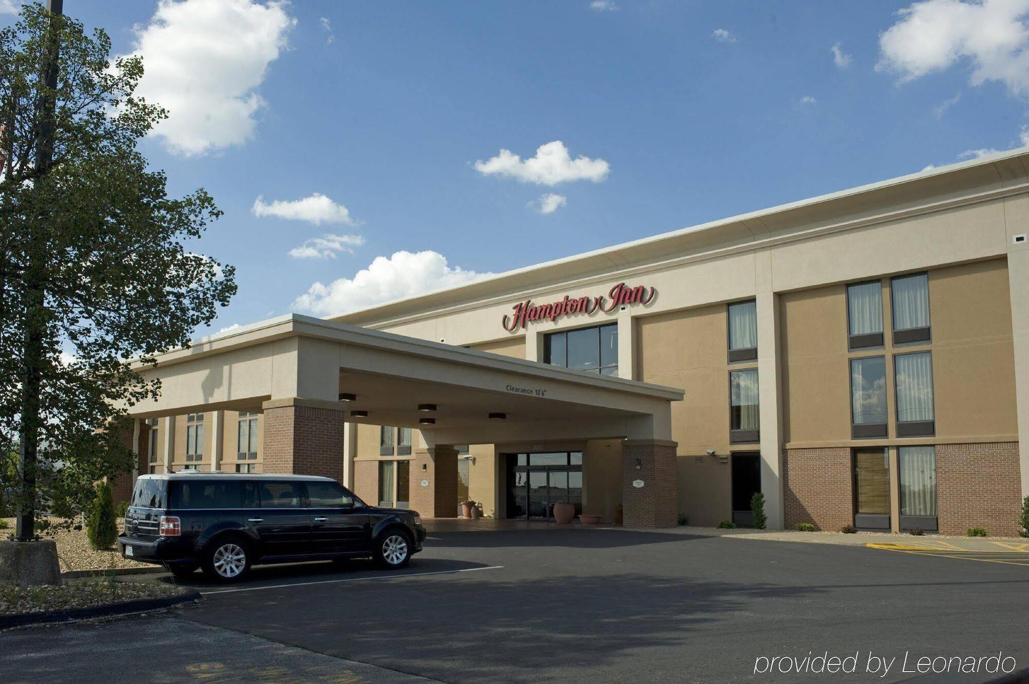 Hampton Inn Springfield-South Экстерьер фото