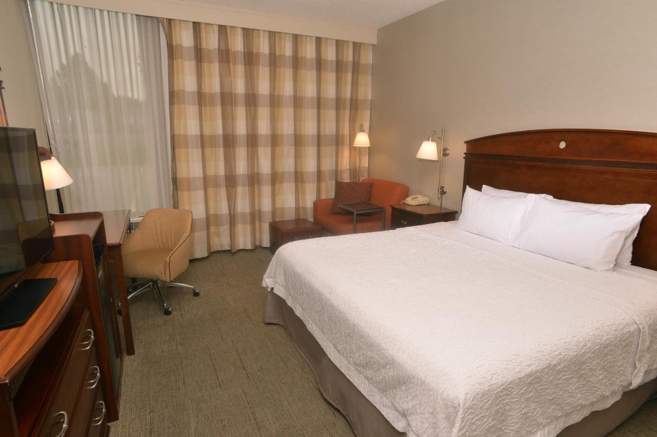 Hampton Inn Springfield-South Экстерьер фото